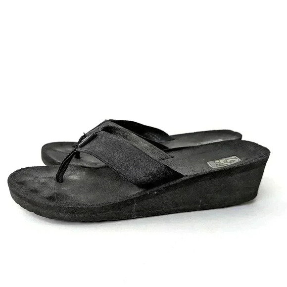 Teva Mush Black Wedge Flip Flop Sandals - Picture 1 of 11